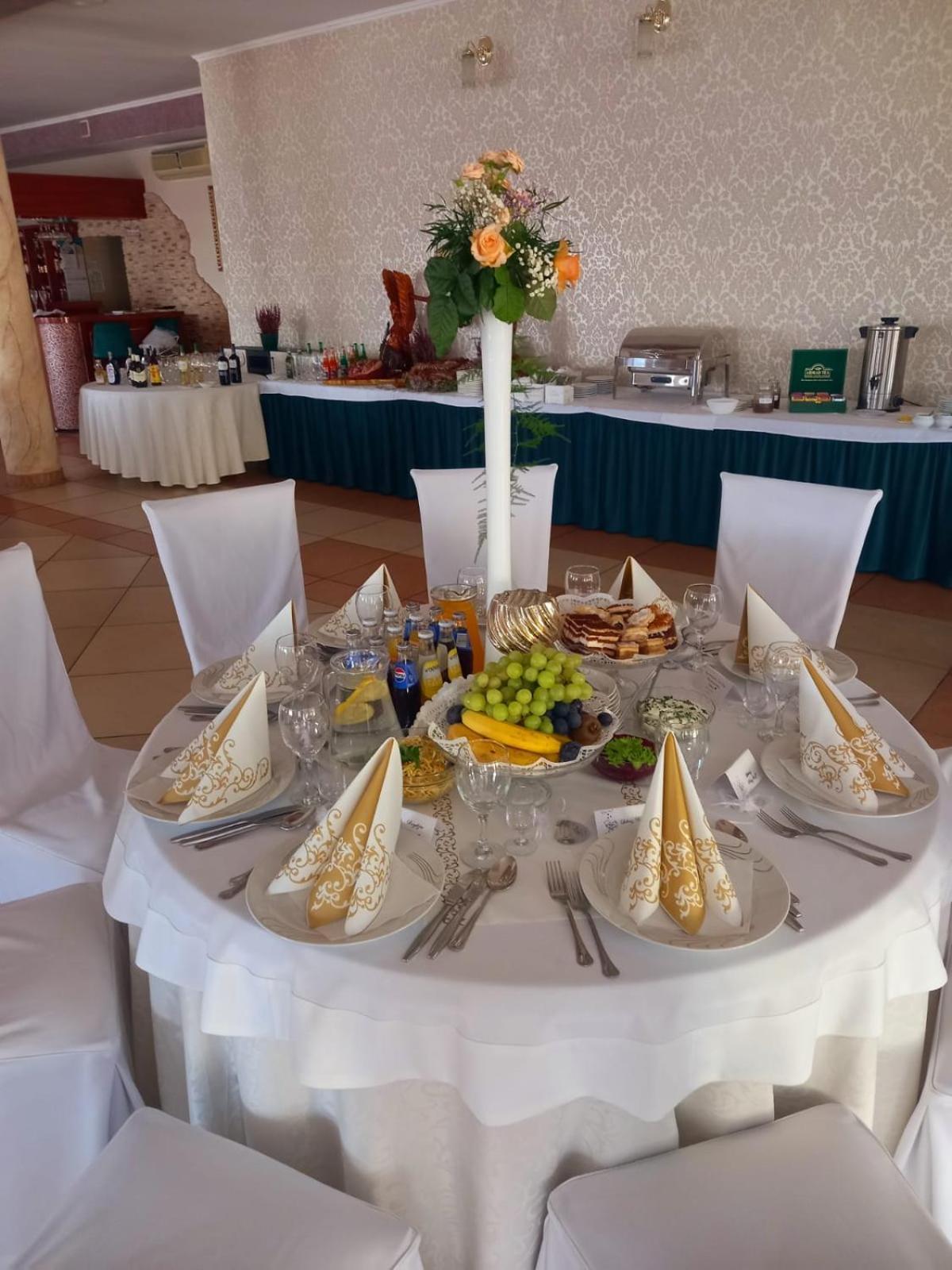 Hotel Magnat Głogów Małopolski Kültér fotó